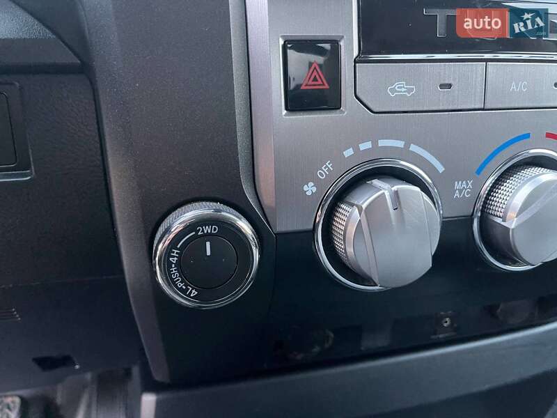 Пікап Toyota Tundra 2018 в Коломиї