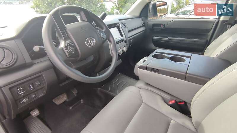 Пікап Toyota Tundra 2021 в Києві
