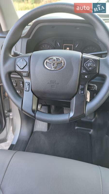 Пікап Toyota Tundra 2021 в Києві