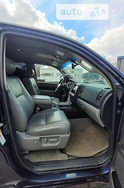 Пикап Toyota Tundra 2010 в 