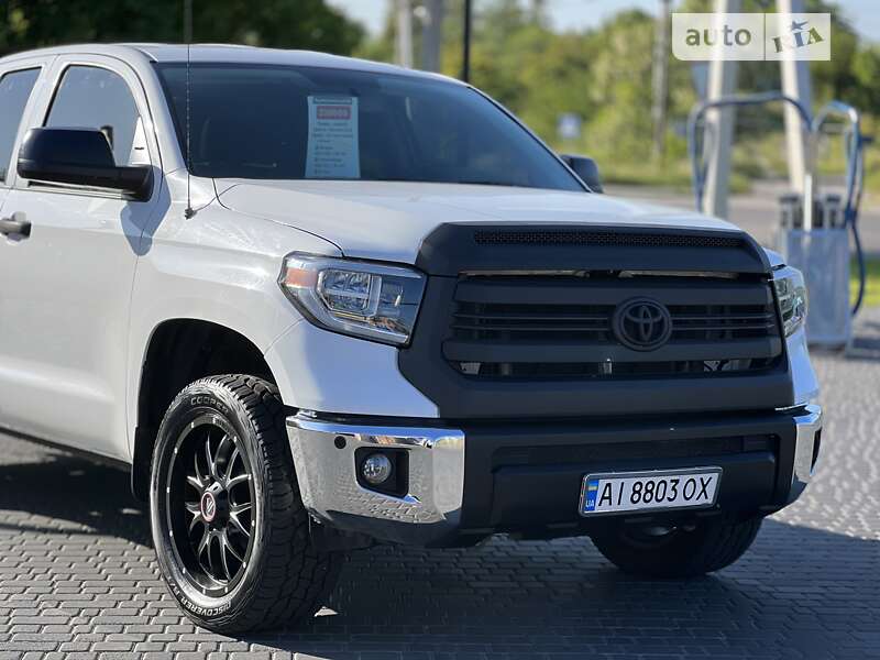 Пікап Toyota Tundra 2016 в Києві