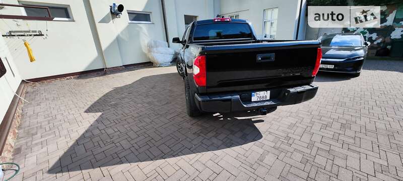 Пикап Toyota Tundra 2019 в Львове