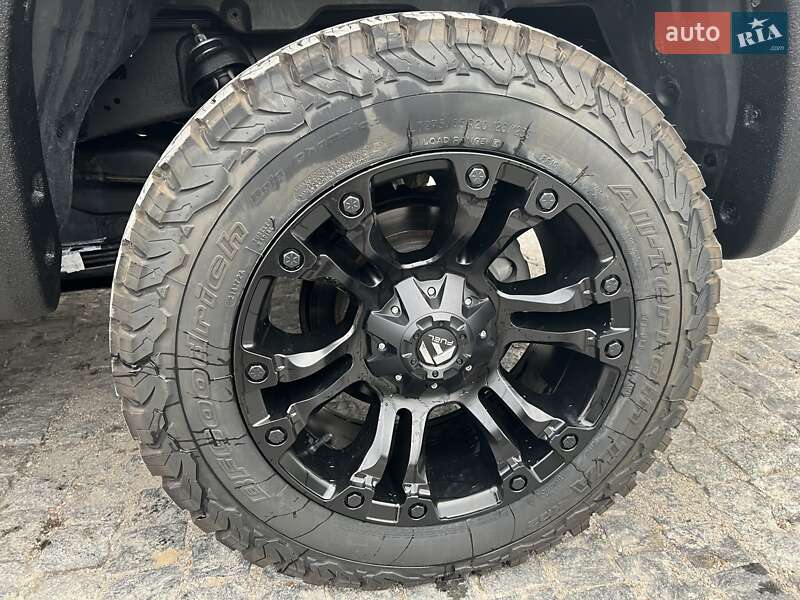 Пикап Toyota Tundra 2015 в Киеве