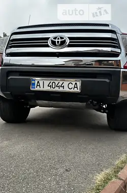 Toyota Tundra 2017