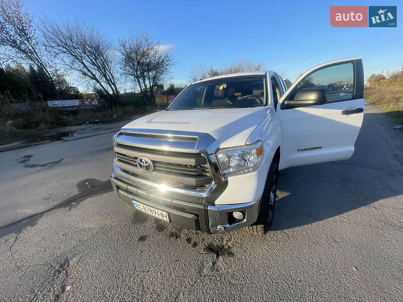 Toyota Tundra 2014