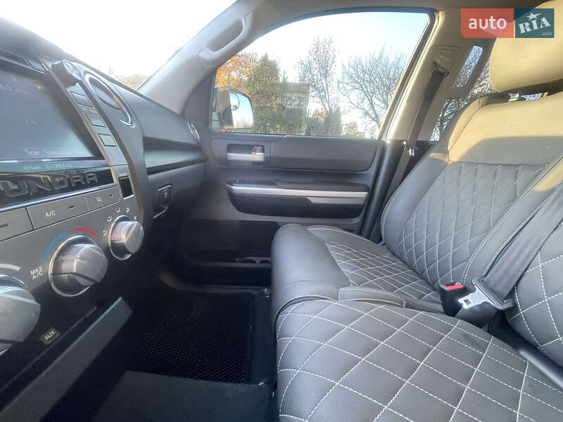 Пикап Toyota Tundra 2014 в Луцке