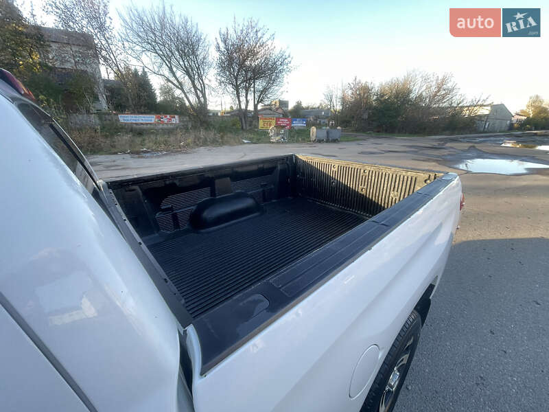 Пикап Toyota Tundra 2014 в Луцке