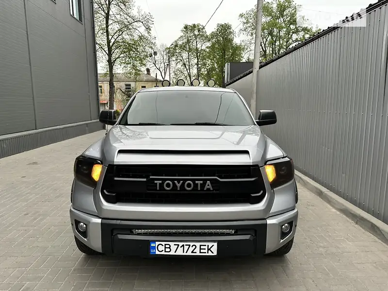 Toyota Tundra 2015