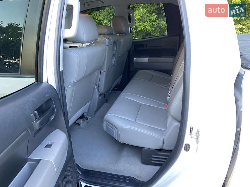 Пікап Toyota Tundra 2008 в Києві