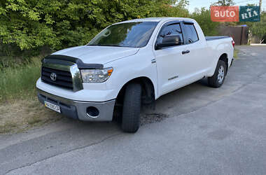 Пікап Toyota Tundra 2008 в Києві