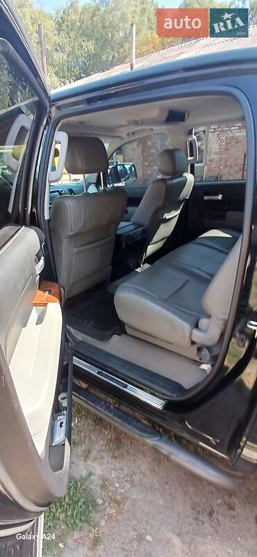 Пикап Toyota Tundra 2010 в Бахмаче