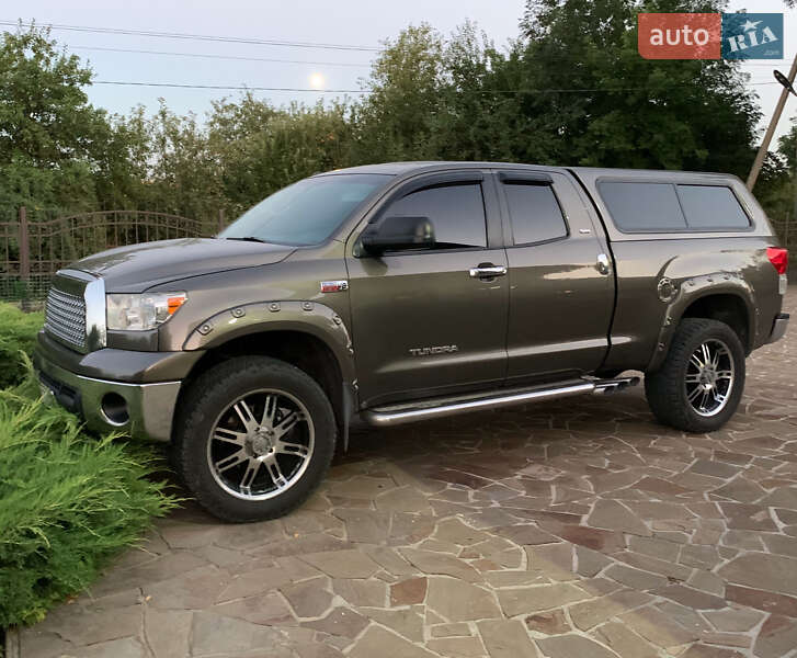 Toyota Tundra 2009