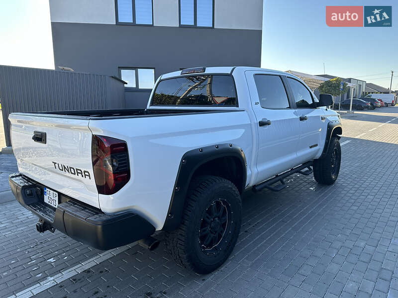 Пікап Toyota Tundra 2018 в Луцьку