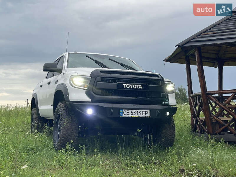 Пікап Toyota Tundra 2018 в Луцьку