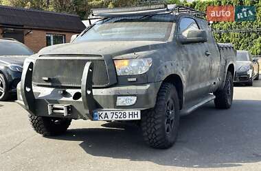 Пікап Toyota Tundra 2009 в Києві