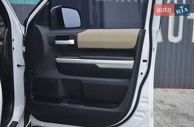Пикап Toyota Tundra 2014 в 
