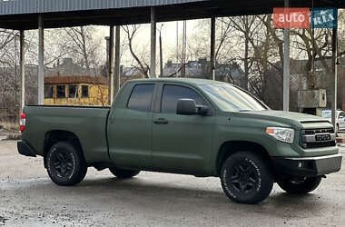 Пикап Toyota Tundra 2008 в Киеве