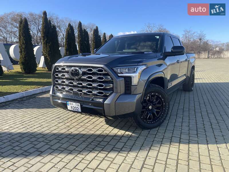 Пікап Toyota Tundra 2023 в Одесі