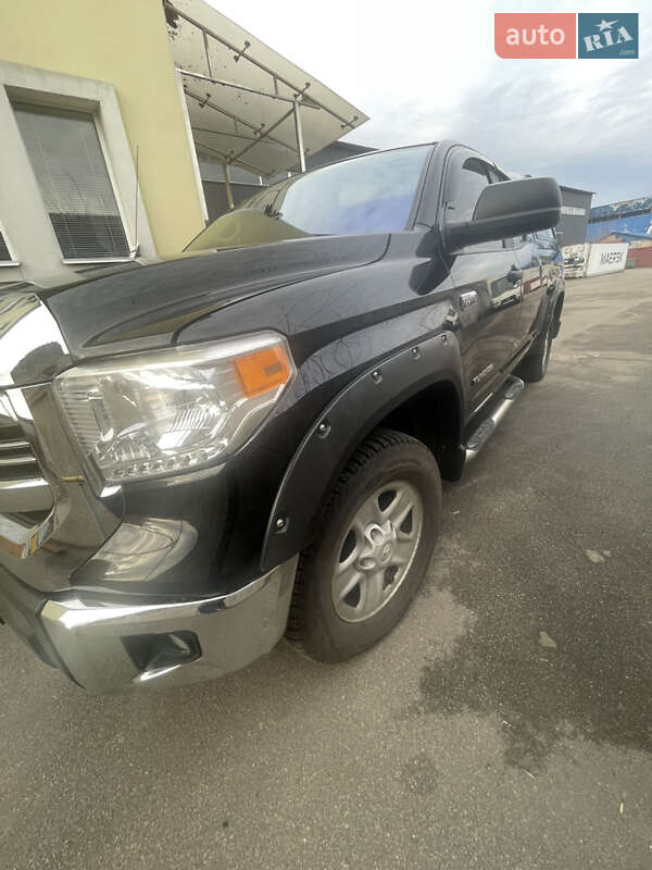 Пикап Toyota Tundra 2016 в Киеве