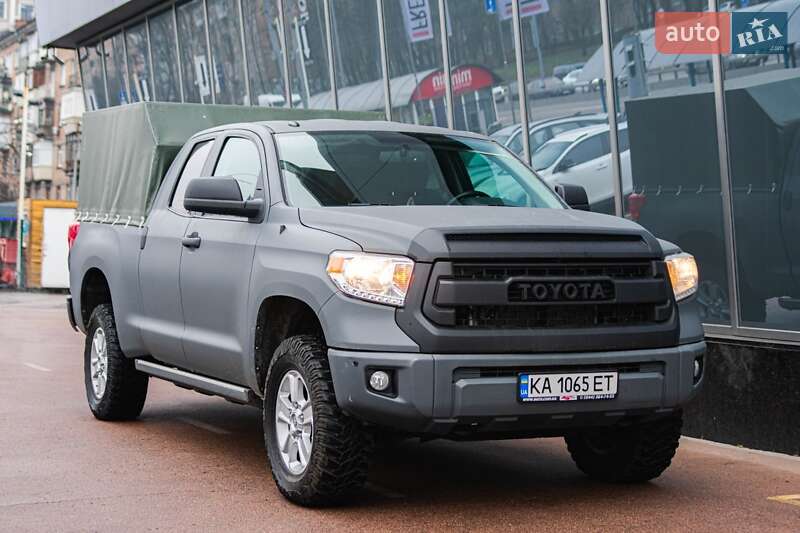 Пікап Toyota Tundra 2016 в Києві