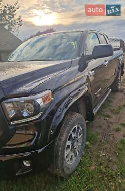Пикап Toyota Tundra 2016 в Черновцах