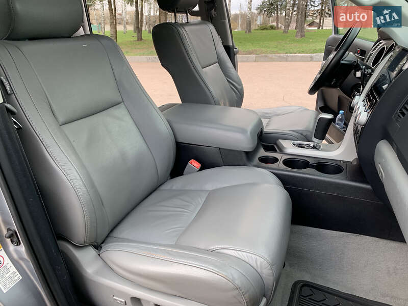 Пікап Toyota Tundra 2011 в Житомирі