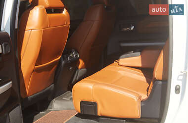 Пикап Toyota Tundra 2019 в 