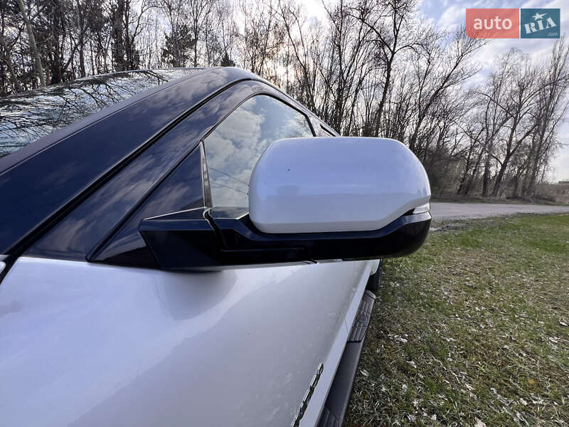 Пікап Toyota Tundra 2022 в Києві