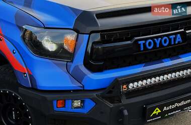 Пикап Toyota Tundra 2015 в 