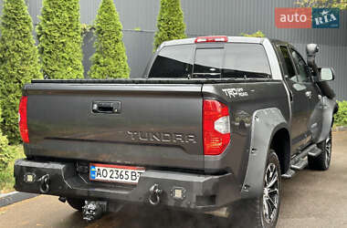 Пікап Toyota Tundra 2017 в 