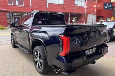 Пикап Toyota Tundra 2023 в 