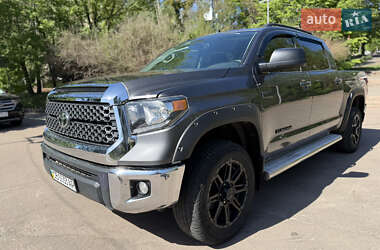 Пикап Toyota Tundra 2019 в 