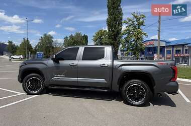Пикап Toyota Tundra 2023 в 