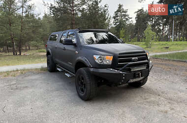 Пікап Toyota Tundra 2012 в Києві