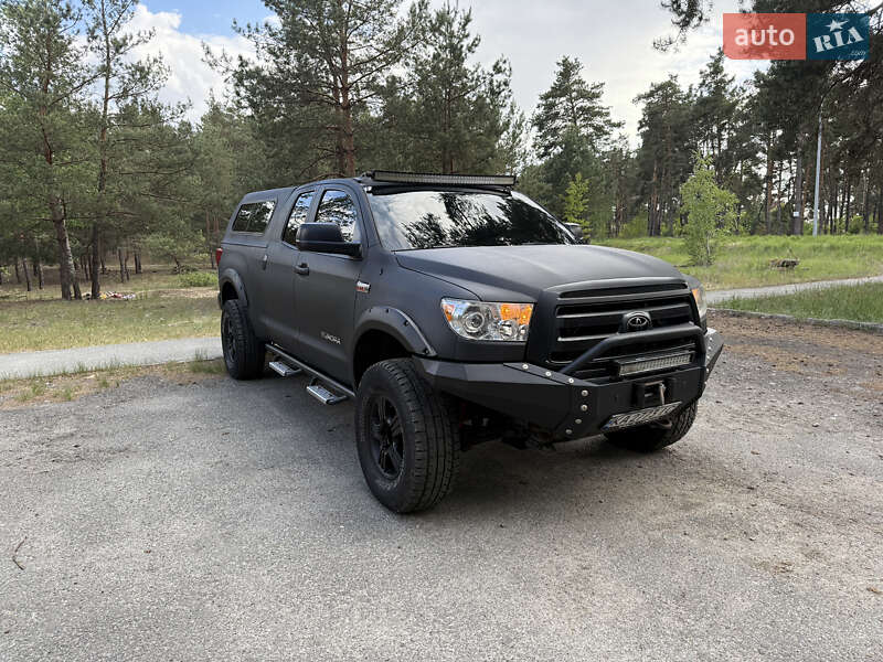 Toyota Tundra 2012