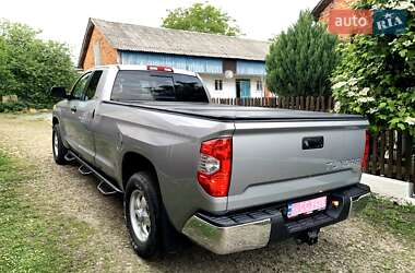 Пикап Toyota Tundra 2017 в 