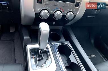 Пикап Toyota Tundra 2017 в 