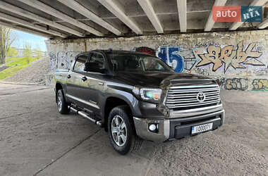 Пикап Toyota Tundra 2014 в Киеве