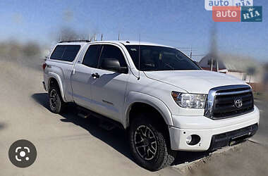 Пикап Toyota Tundra 2012 в Александрие