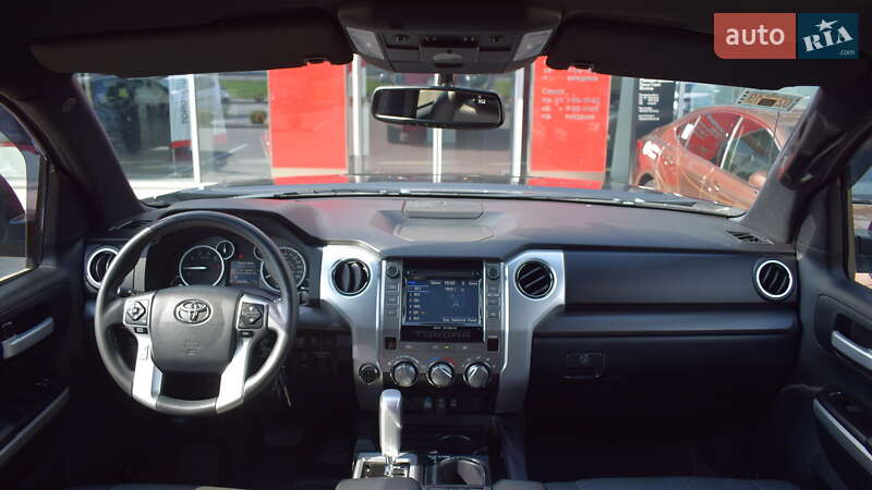 Пикап Toyota Tundra 2017 в Житомире