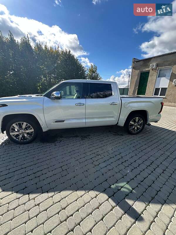 Пікап Toyota Tundra 2023 в Вінниці