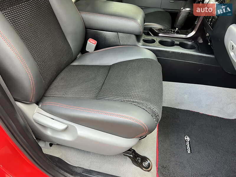 Пикап Toyota Tundra 2008 в Киеве фото 111 Пикап Toyota Tundra 2008 в Киеве