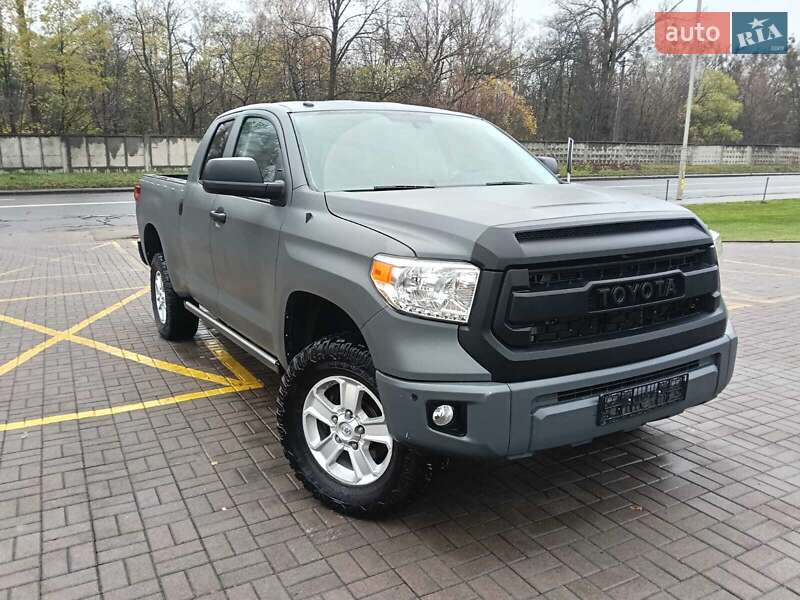Пікап Toyota Tundra 2016 в Києві