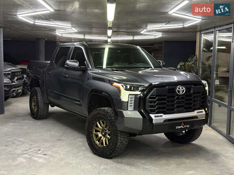 Toyota Tundra 2024