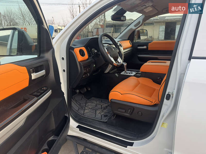 Пікап Toyota Tundra 2018 в Вінниці