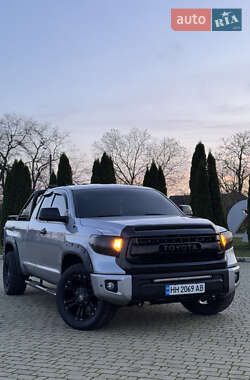 Пикап Toyota Tundra 2015 в Одессе