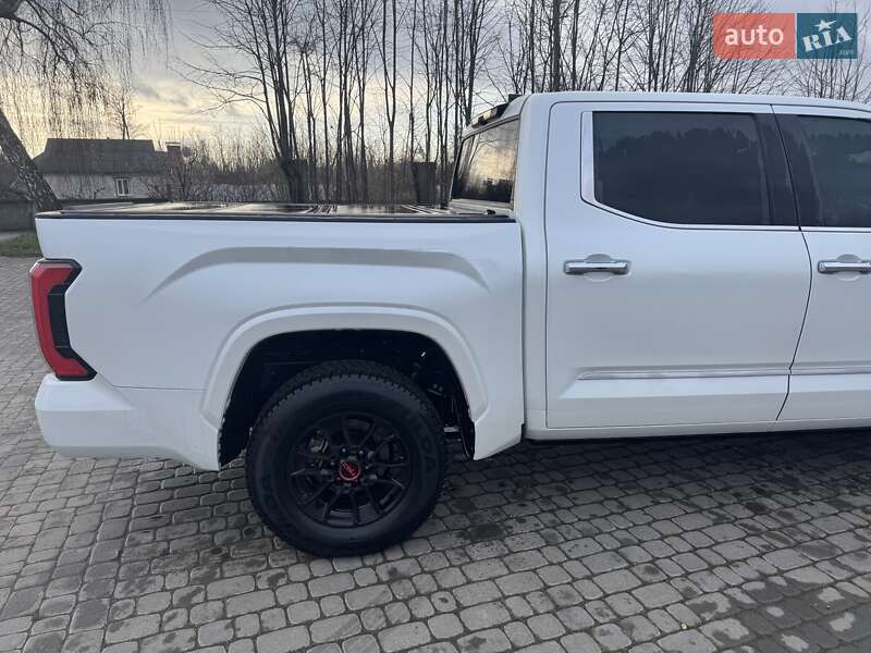 Пікап Toyota Tundra 2023 в Вінниці