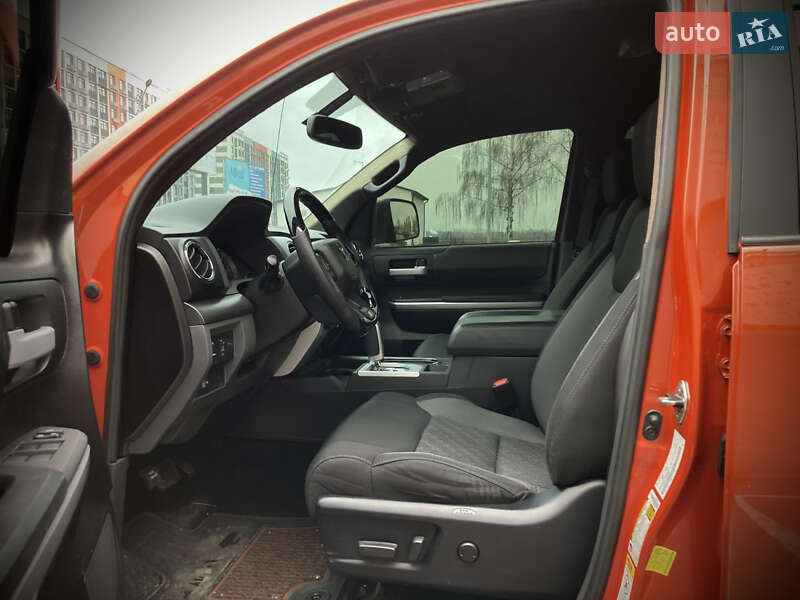 Пікап Toyota Tundra 2016 в Києві