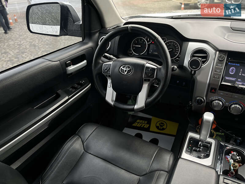 Пікап Toyota Tundra 2014 в Хусті
