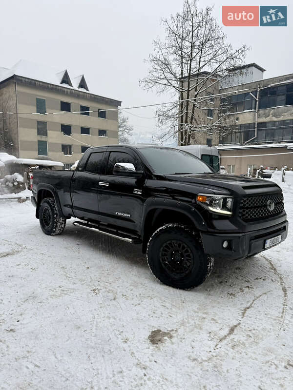Пікап Toyota Tundra 2020 в Рахові